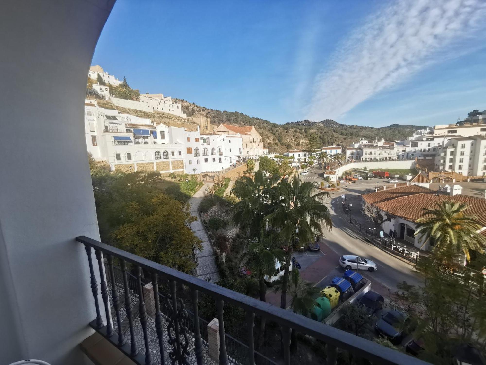 פריחיליאנה Apartamento Maria Platero Centrico Y Con Las Mejores Vistas Del Casco Antiguo La Montana Y El Mar Mediterraneo מראה חיצוני תמונה